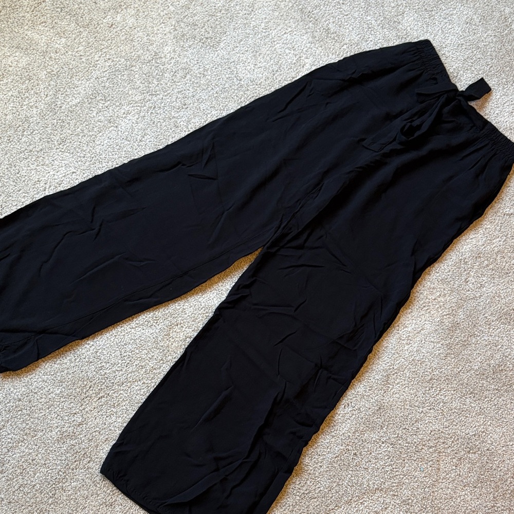 Never worn wide leg pants